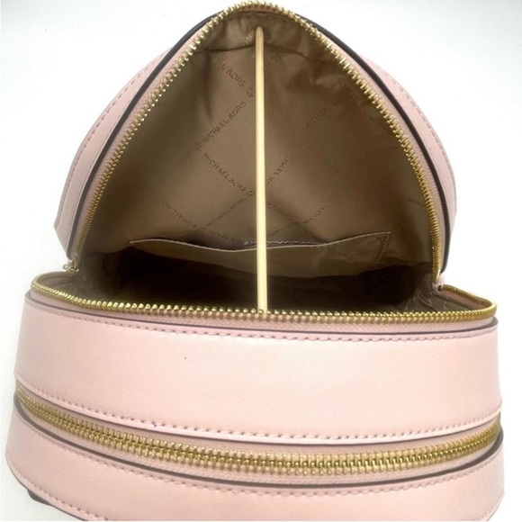 Michael Kors Medium Jaycee Zip Packet
Backpack Brown/Light Pink main image 7